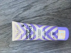 EVELINE COSMETICS Foundation