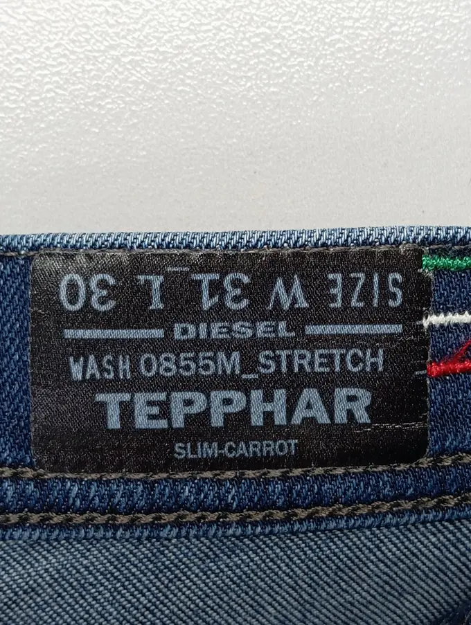 DIESEL Jeans Tapered Fit Bild 3