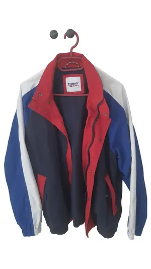 TOMMY JEANS Leichte Jacke