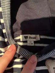 Vorschaubild 2 von Baby Einteiler Strampler Kapuze Gr. 62 Blau Weiß Gestreift