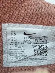 Vorschaubild NIKE Sneaker low 4