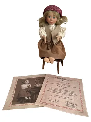 THE ASHTON-DRAKE GALLERIES Künstlerpuppe