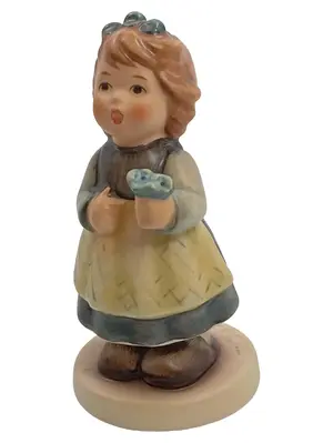 GOEBEL Künstlerpuppe