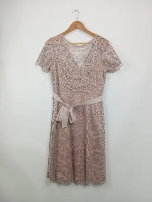 MARIPOSA Spitzenkleid