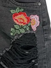 Vorschaubild 5 von Damen Jeans Shorts Gr. 38 Schwarz mit Stickerei & Fransen