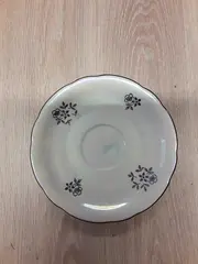 Vorschaubild 7 von Porzellan Unterteller Klassisch Weiß Blumenmuster 14.5 cm