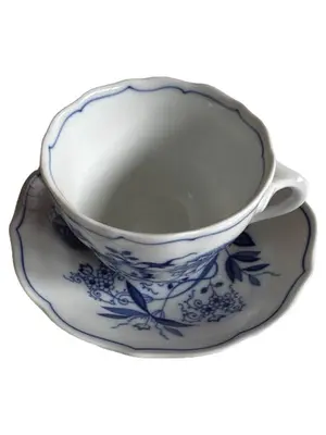 HUTSCHENREUTHER Tasse und Unterteller