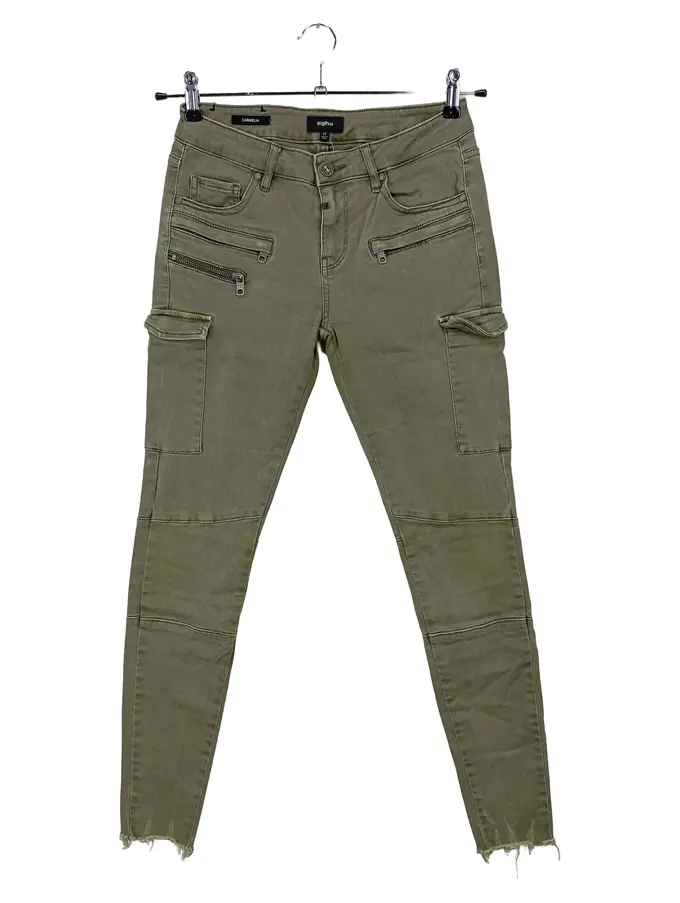 TIGHA Cargohose Bild 1