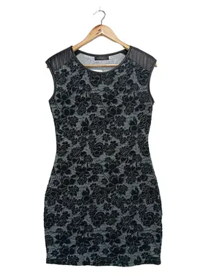 BEST EMILIE Etuikleid