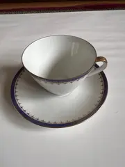 Vorschaubild 3 von Tasse Untertasse Porzellan Klassisch Weiß Blau Goldrand Set
