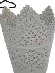 Vorschaubild 2 von Übertopf Weiß Metall Lochmuster Charmant Blumentopf Pflanztopf 12cm