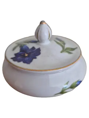 JOHANN SELTMANN VOHENSTRAUSS Zuckerdose