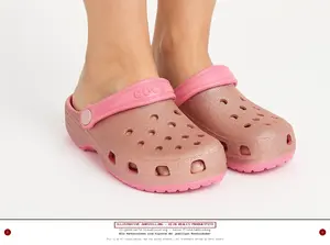 CROCS Badeschuhe