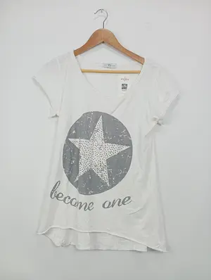 7T3 FASHION COMPANY T-Shirt