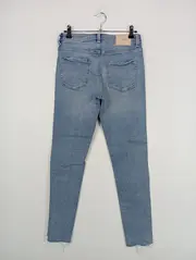 Vorschaubild ZARA Destroyed Jeans 2