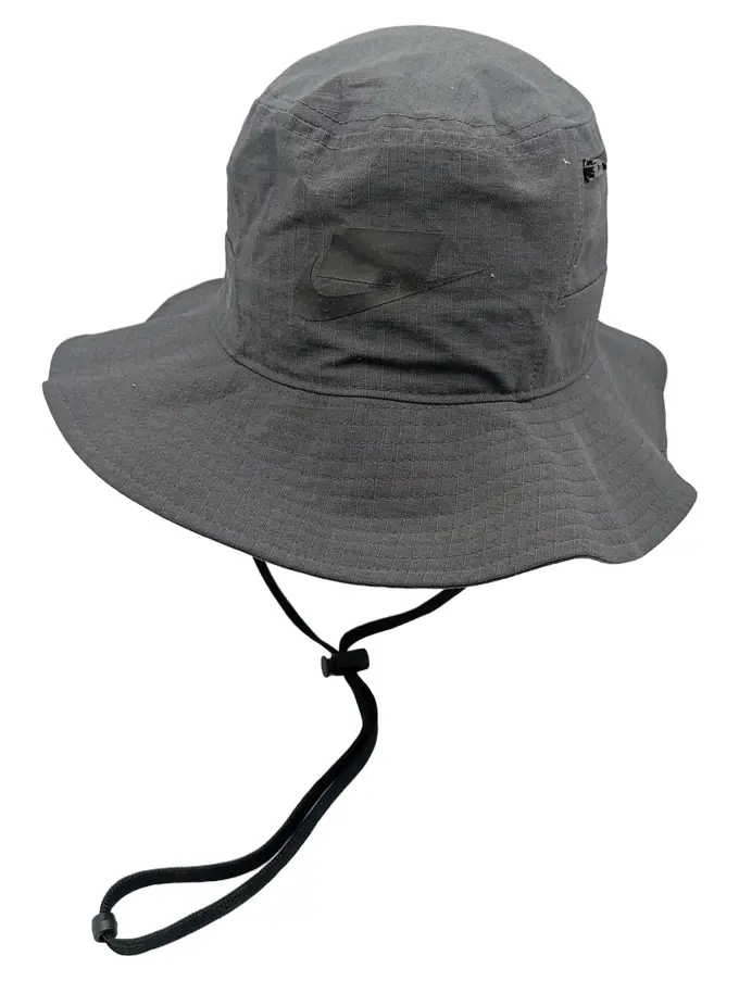 NIKE Hut Bild 1