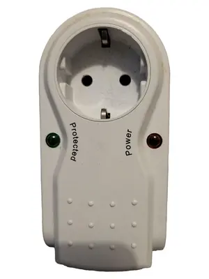 UNI-ELEKTRA Steckdosenadapter