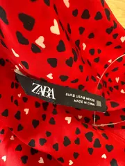 Vorschaubild 4 von Damen Bluse Rot Herzmuster Schleife Rüschen Gr. S