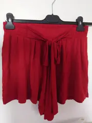 Vorschaubild 2 von Damen Shorts Rot Gr. 34 Viskose mit Bindegürtel Casual