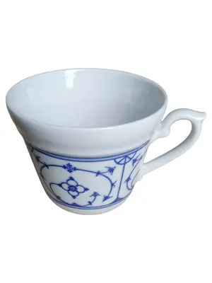 SCHIRNDING Tasse und Unterteller