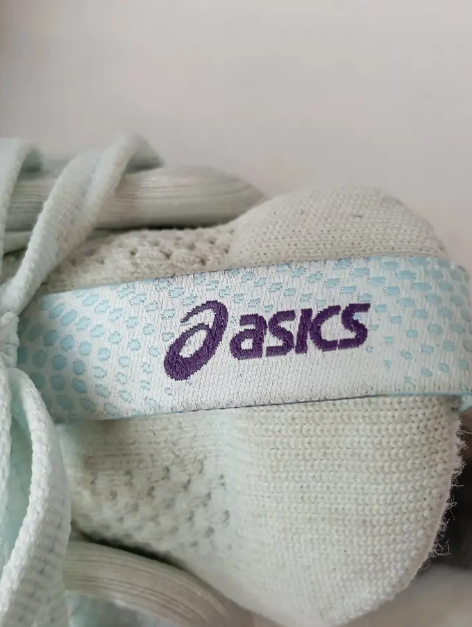 ASICS Sportschuhe Bild 3