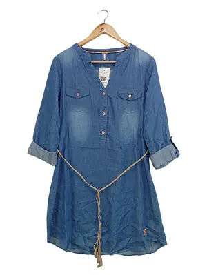 AIKI Blusenkleid
