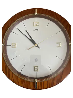 AMS Wanduhr