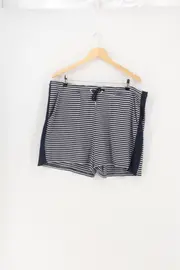 Vorschaubild STREET ONE Shorts 1
