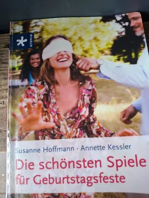 URANIA Partyspiel