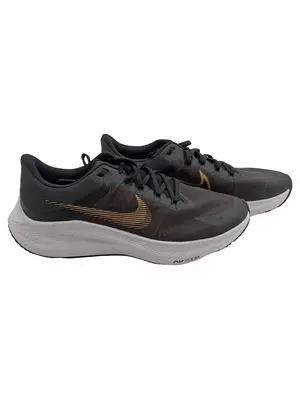 NIKE Sportschuhe