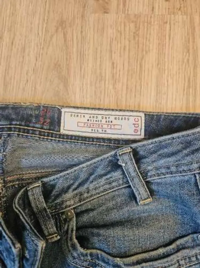 ESPRIT Jeans Slim Fit Bild 2