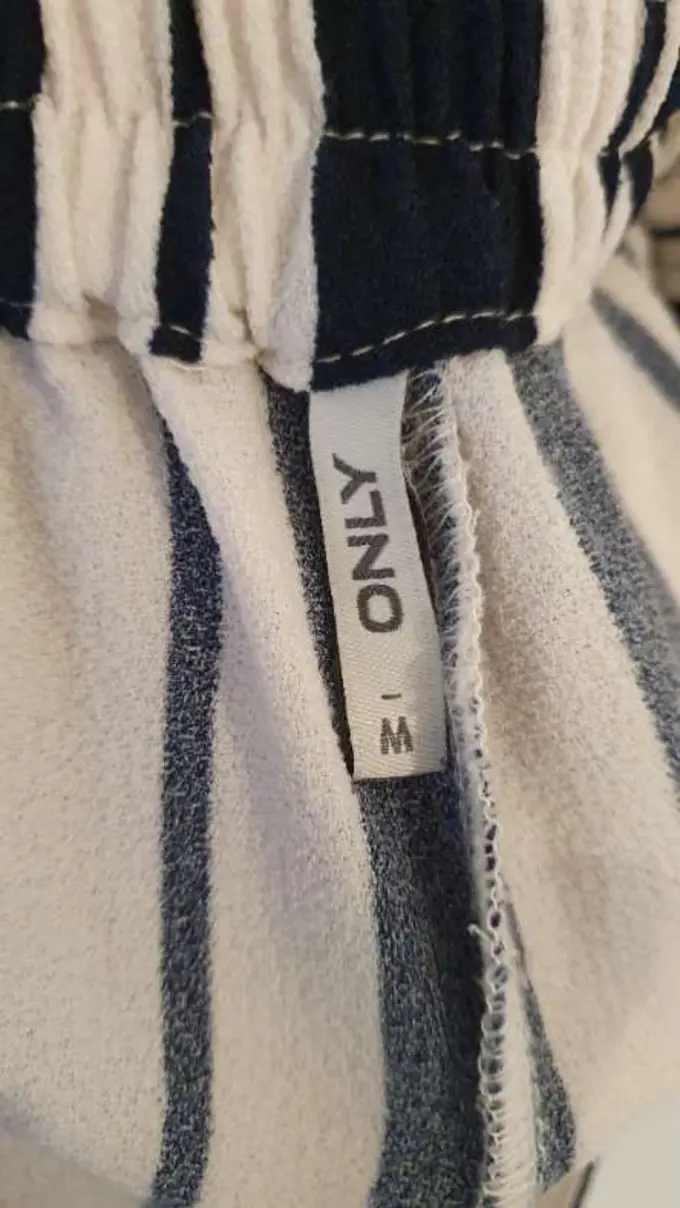 ONLY Stoffhose Bild 3