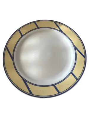 FLIRT BY R&B Essteller