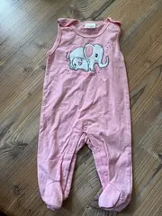 Vorschaubild 1 von Baby Mädchen Strampler Einteiler Gr. 62 Rosa Elefanten Casual