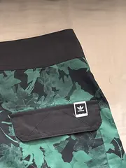 Vorschaubild 4 von Herren Badehose Gr. 32 Grün Florales Muster Sportlich