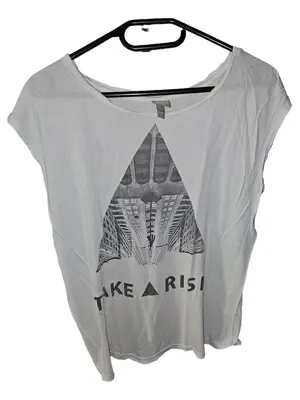 BENCH T-Shirt