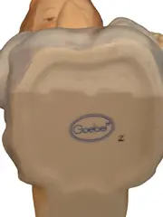 Vorschaubild 3 von Porzellan Figur Mädchen mit Baby betend 10 cm Dekofigur