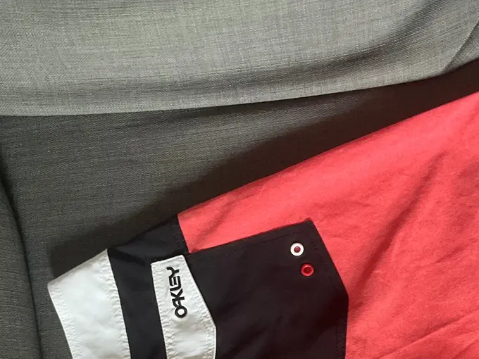 OAKLEY Badeshorts Bild 5