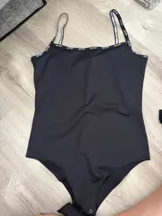 Vorschaubild 6 von Damen Body Schwarz Gr. 36;S mit Logo-Print Trägern Casual