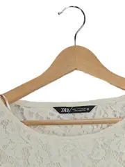 Vorschaubild 4 von Damen Spitzenbluse Puffärmel Creme Floral Gr. M 38