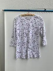 Vorschaubild 2 von Damen Langarmshirt Gr. 40 L weiß mit Blumenmuster Casual