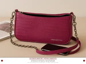 URBAN OUTFITTERS Umhängetasche