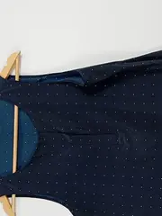 Vorschaubild 2 von Damen Top Bluse ärmellos Gr. 38 M Blau gepunktet Viskose