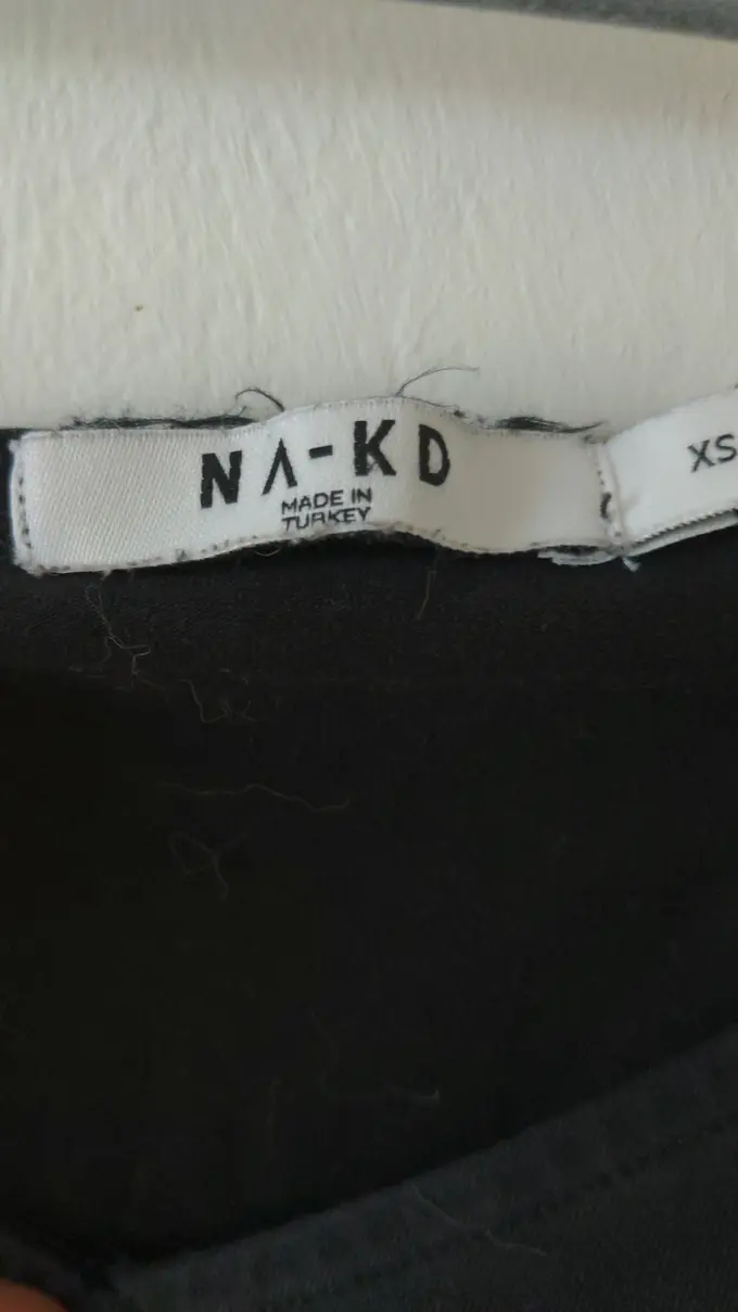 NA-KD Body Bild 4