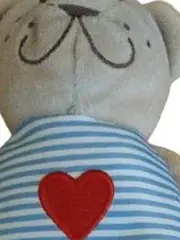 Vorschaubild 2 von FABLER BJÖRN Teddybär Kuscheltier Stofftier Herz 21cm Baby