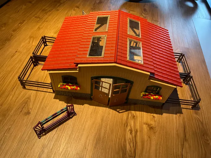 SCHLEICH Puppenhaus Bild 3