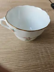 Vorschaubild 2 von Tasse Porzellan Weiß Klassisch Blumenmuster 200ml