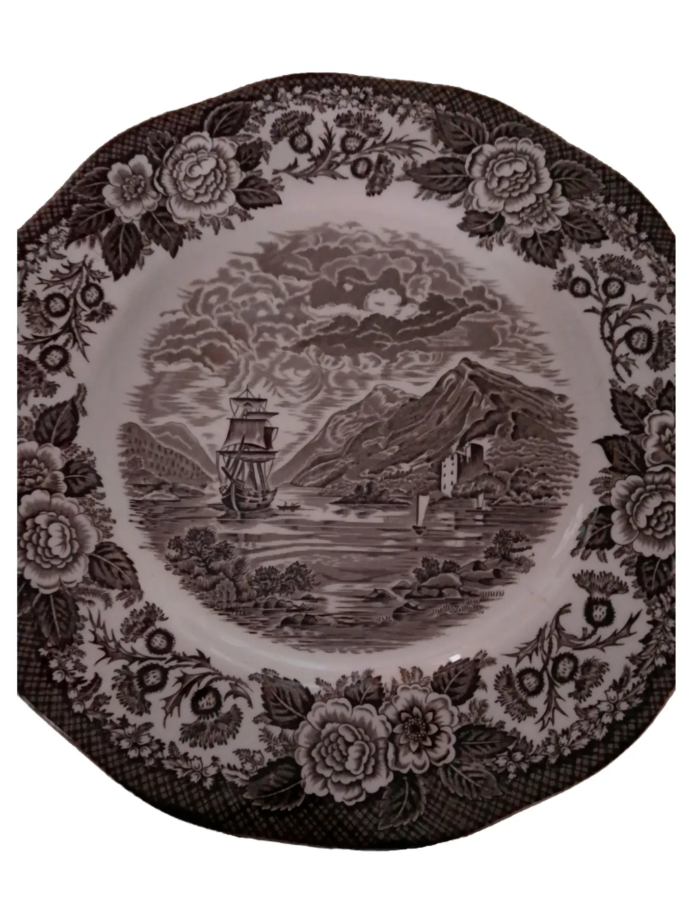 ENOCH WEDGWOOD Wandteller Lochs of Scotland Vintage Porzellan Landschaft 25cm