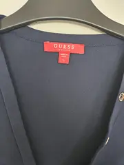 Vorschaubild 4 von Damen Bluse Ärmellos Gr. S Blau V-Ausschnitt Zierknöpfe