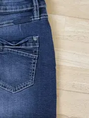Vorschaubild 3 von Mädchen Jeansrock Gr. 158 Grau mit Herz-Applikationen Strass